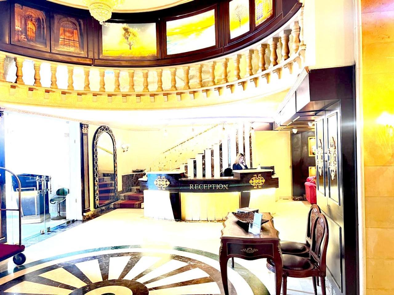 Queens Suite Hotel Beirut Esterno foto