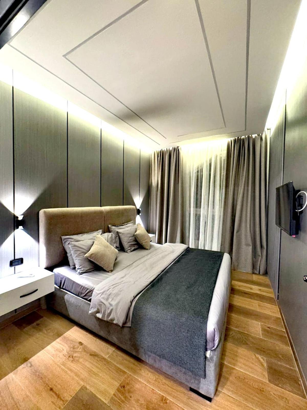 Queens Suite Hotel Beirut Esterno foto