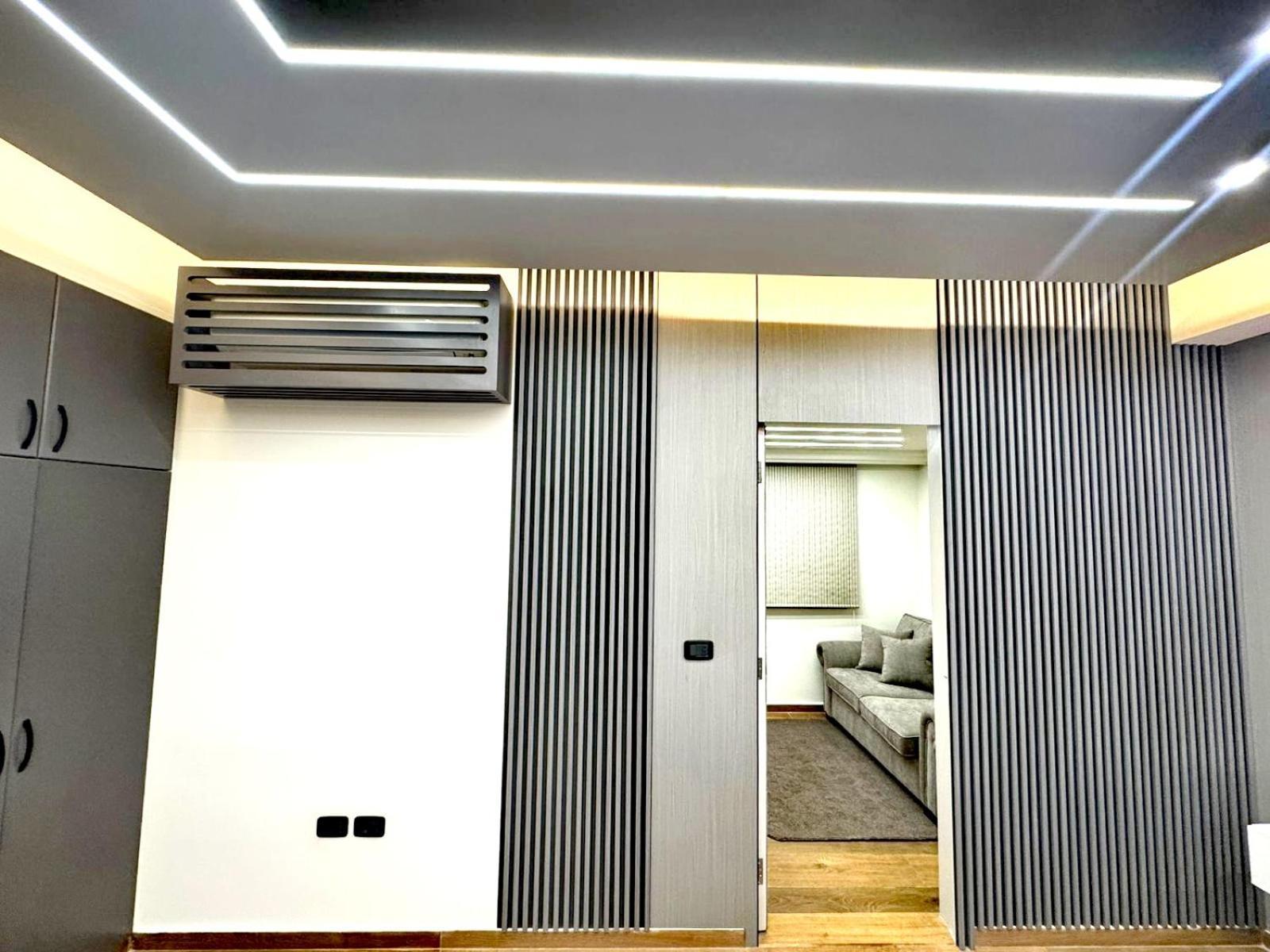 Queens Suite Hotel Beirut Esterno foto