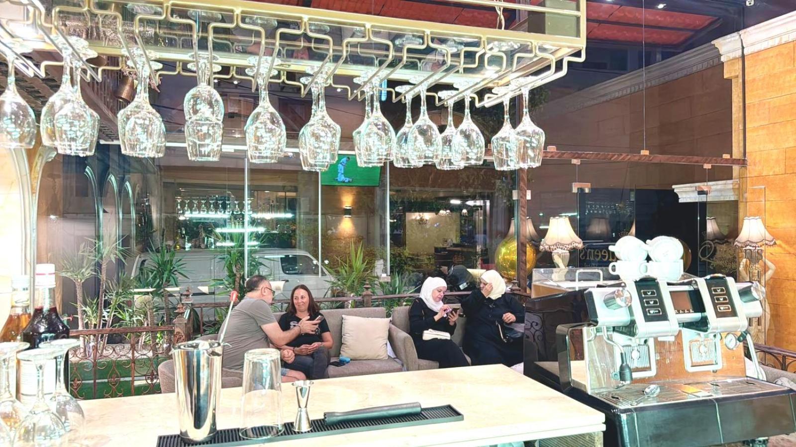 Queens Suite Hotel Beirut Esterno foto